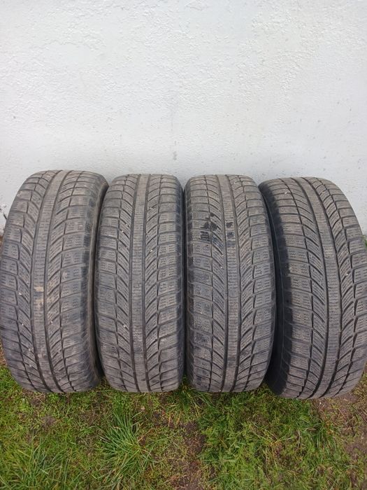 Зимові шини 215 60 R16