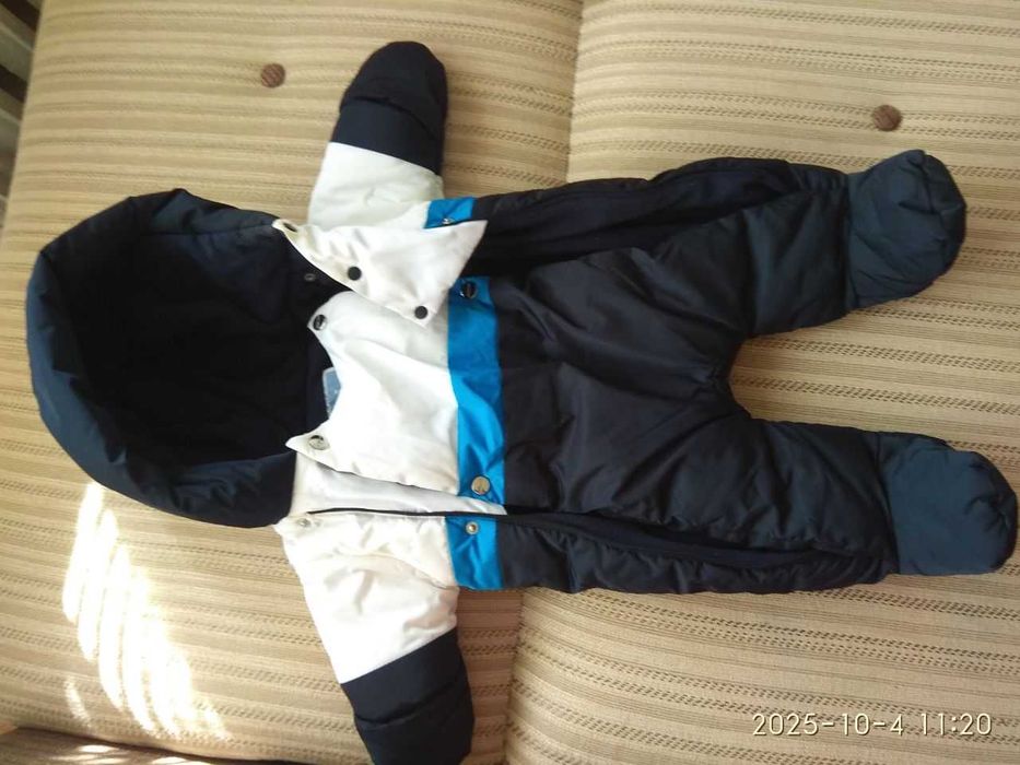 Комбинезон  фирменный как новый  jacadi  5-8 мес