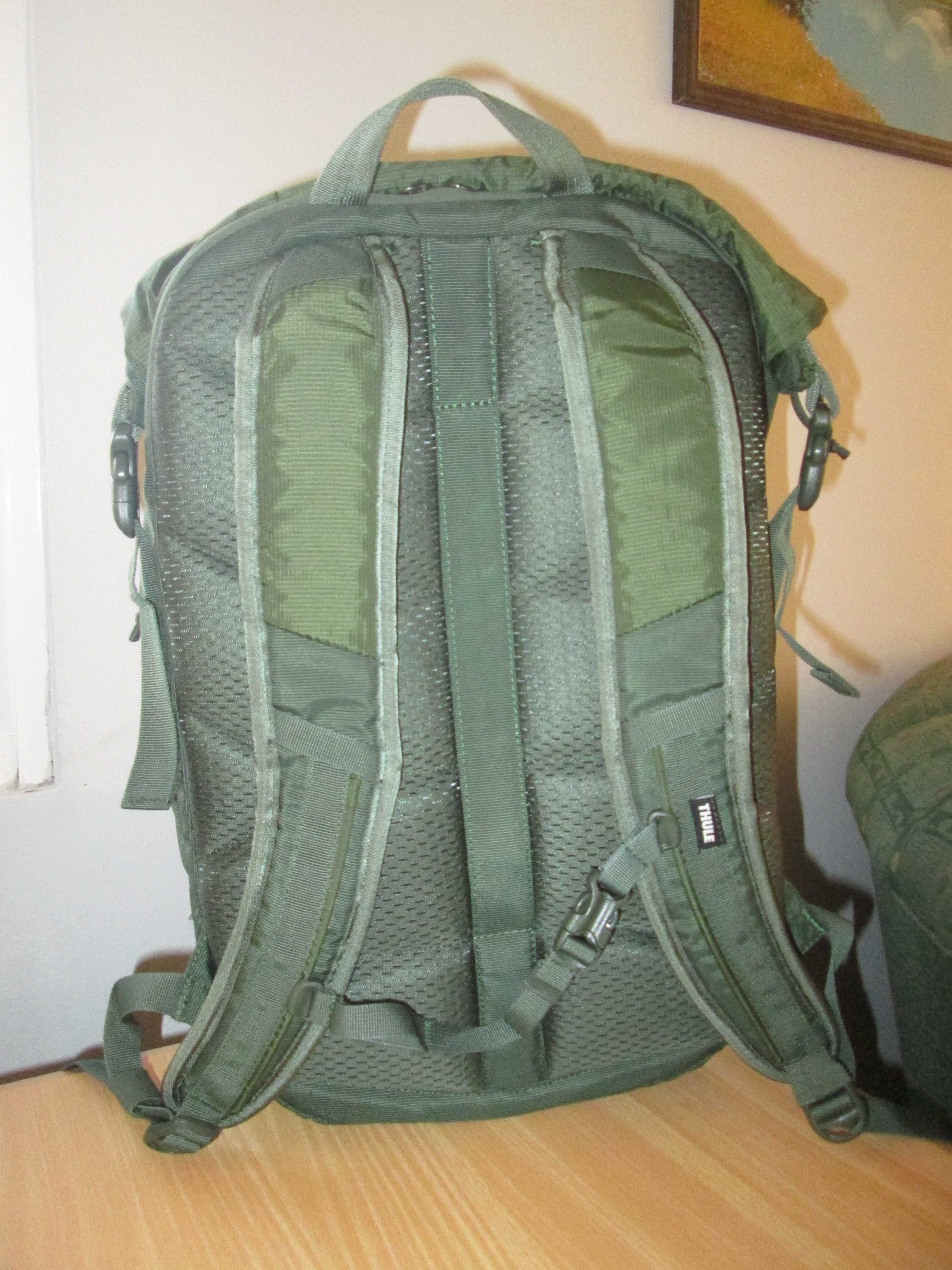 Thule EnRoute Camera Backpack 25L - Dark Forest