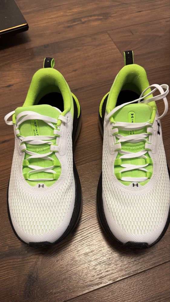 Under Armour Infinite Elite 2 42.5 JAK NOWE