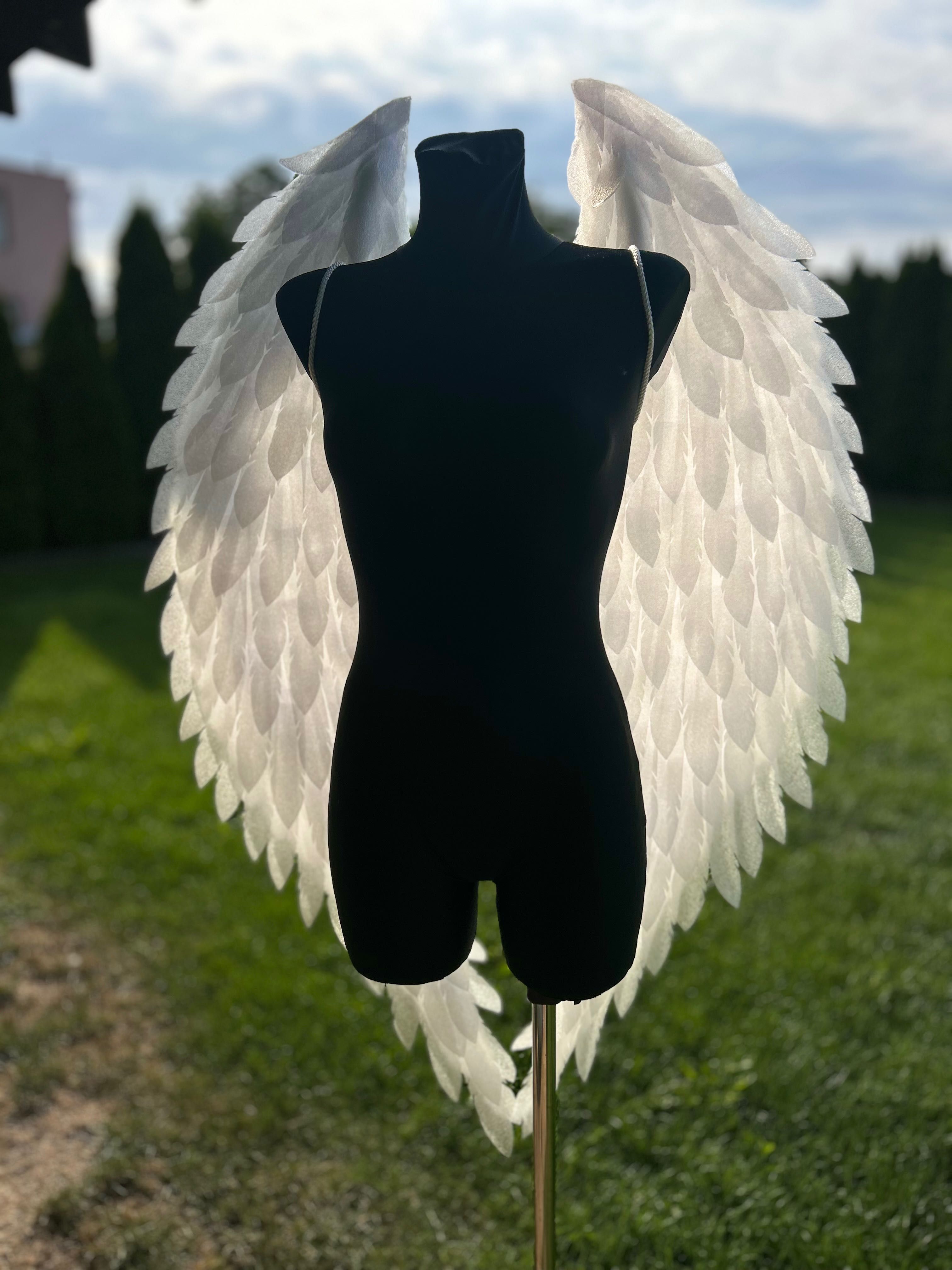Skrzydła anioła cosplay sesja zdjęcia