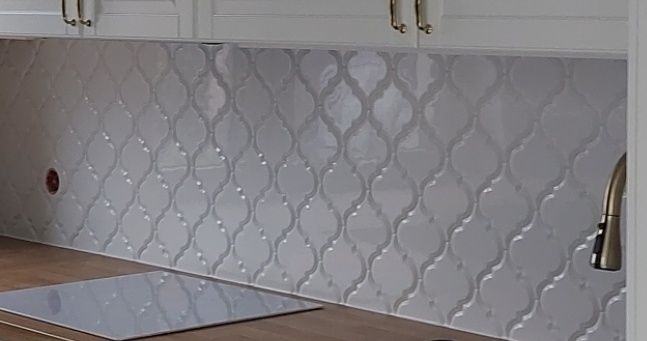 76  Plytek Arabesco White3D Gresowa Dunin
Biala mozaika koniczyna maro