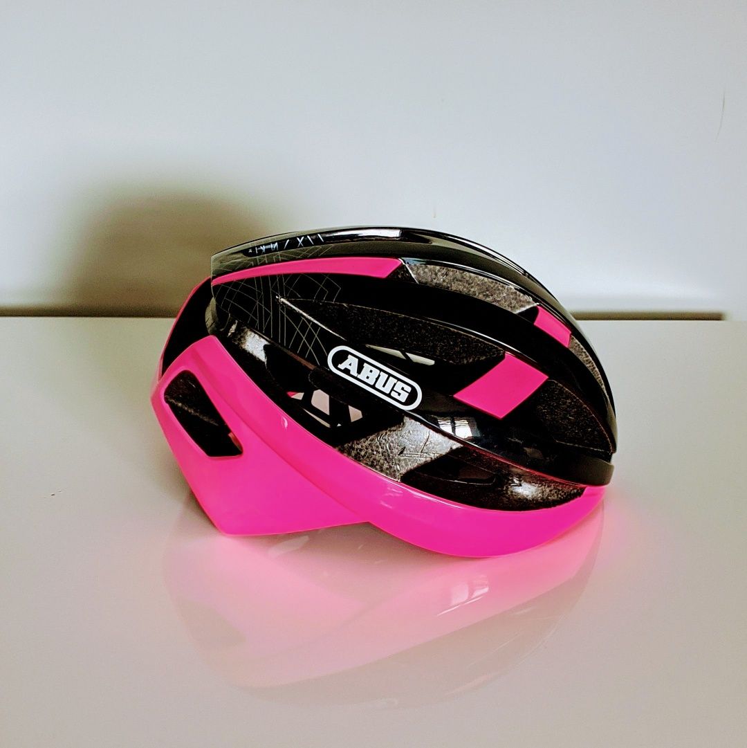 Kask rowerowy ABUS Viantor (kolor: Fuchsia Pink)