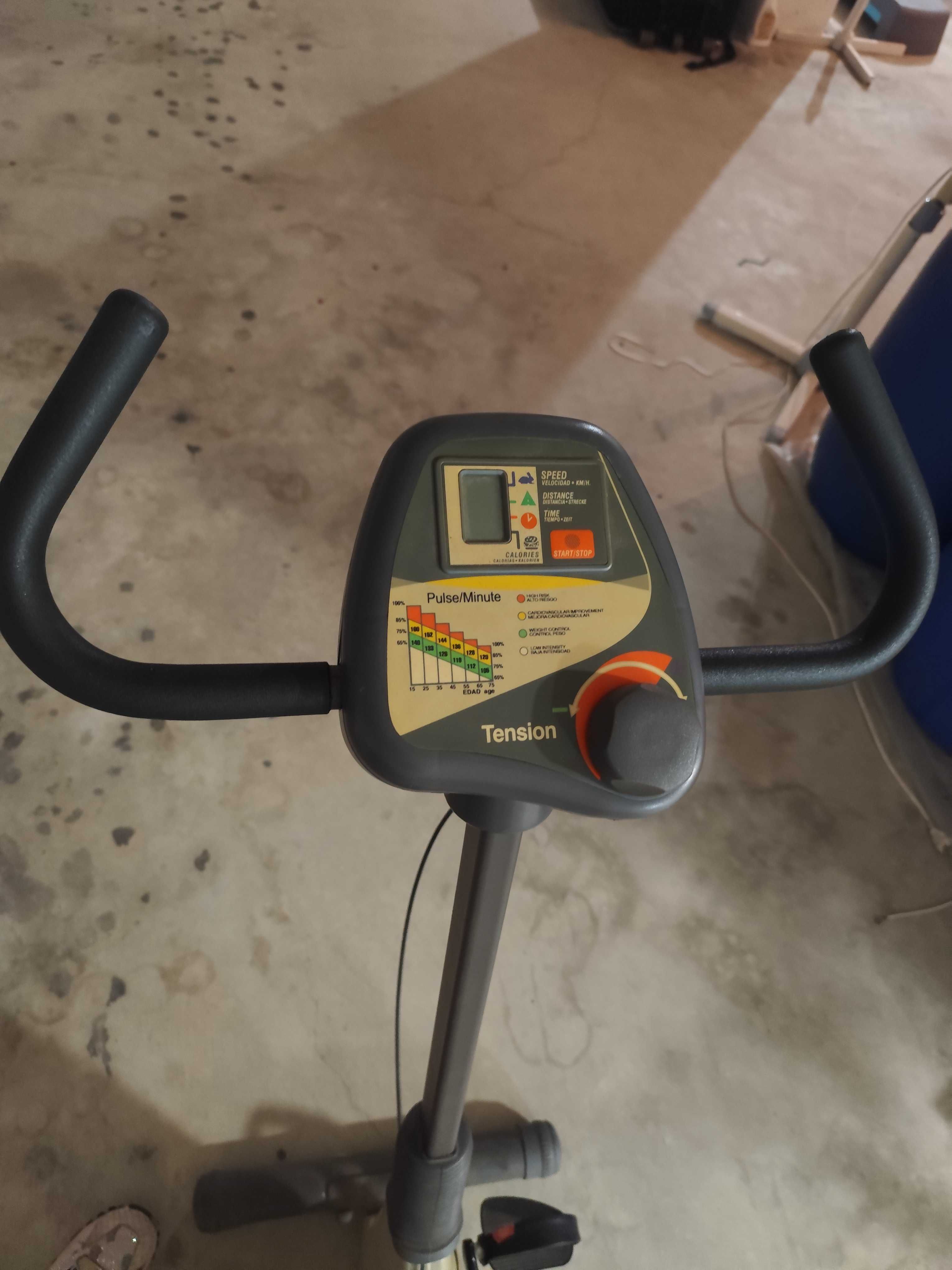 Bicicleta de ginástica usada