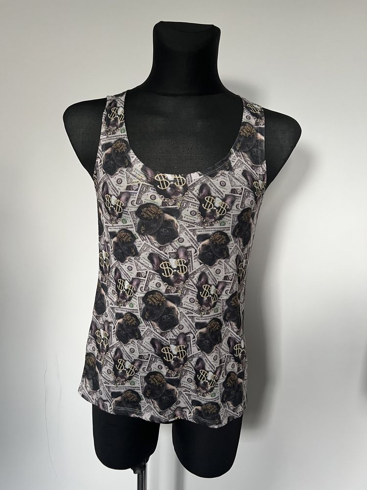 Męski tank top z nadrukiem bulldogów na tle dolarów