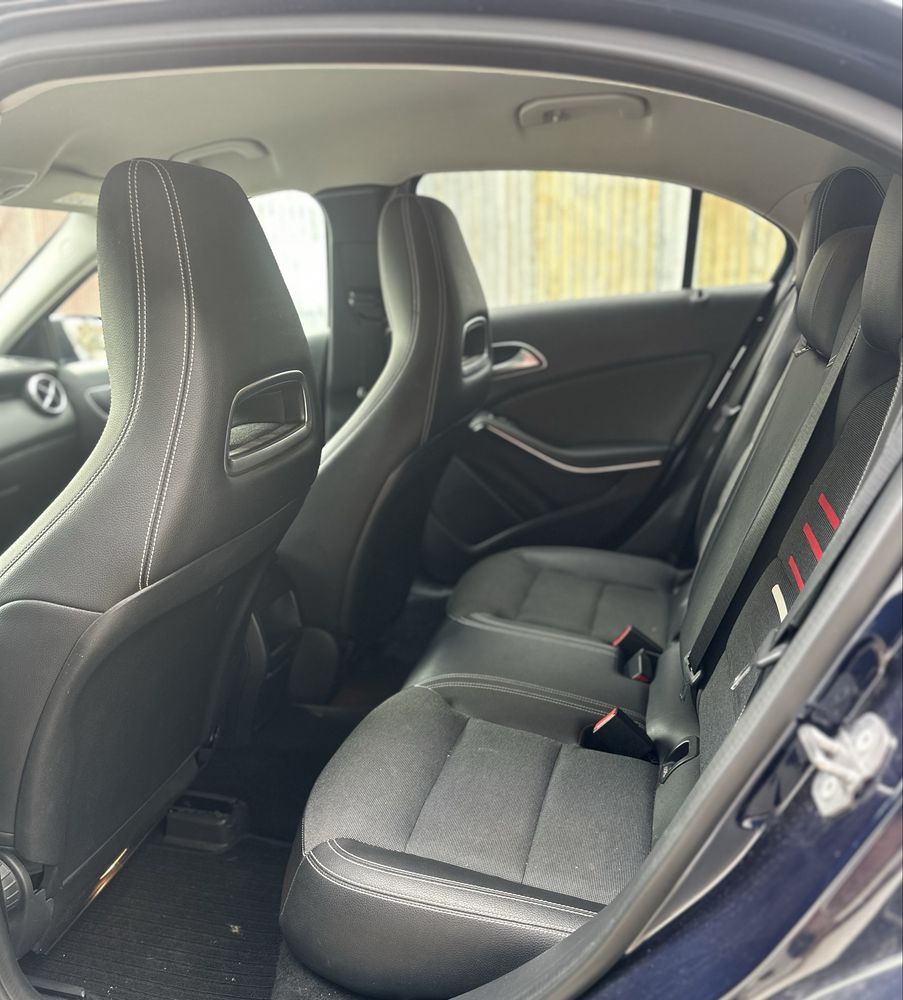 Mercedes A180 Ano 2018 ( Versao Full Led )