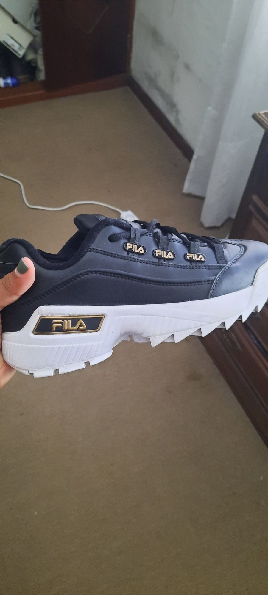 Tênis Fila usado uma vez TAM: 40