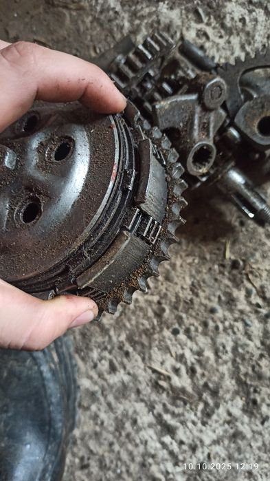 Продам циліндр на муравя!