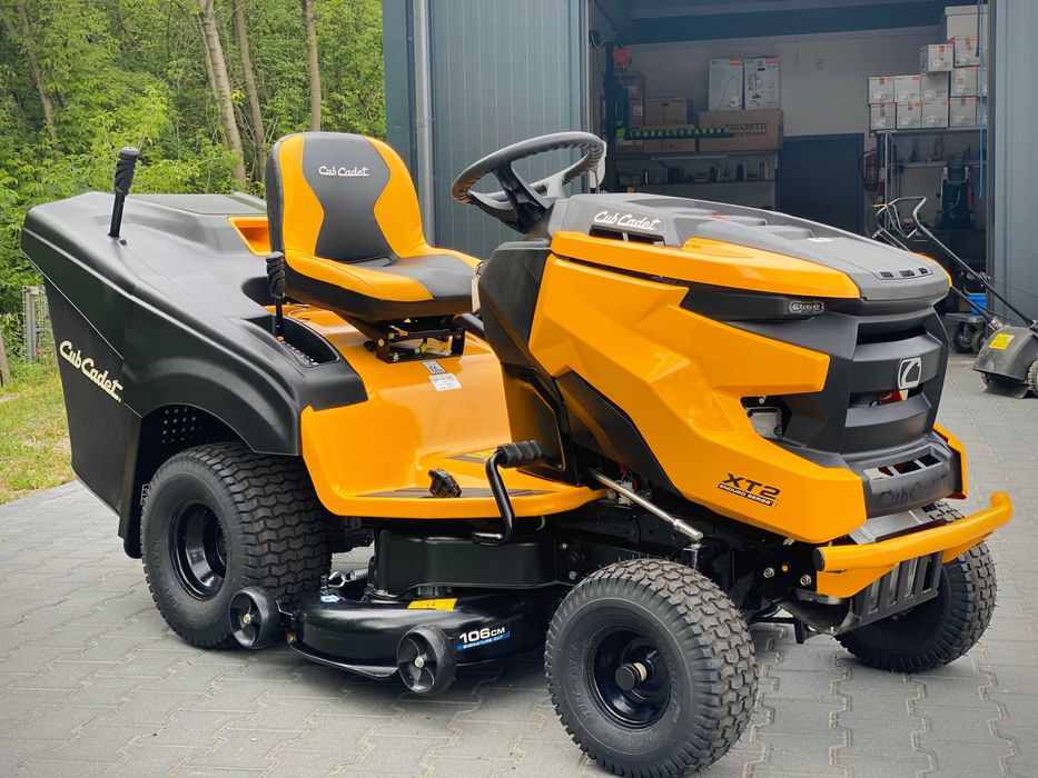 Traktor ogrodowy Cub Cadet XT2 QR106 nowa cena