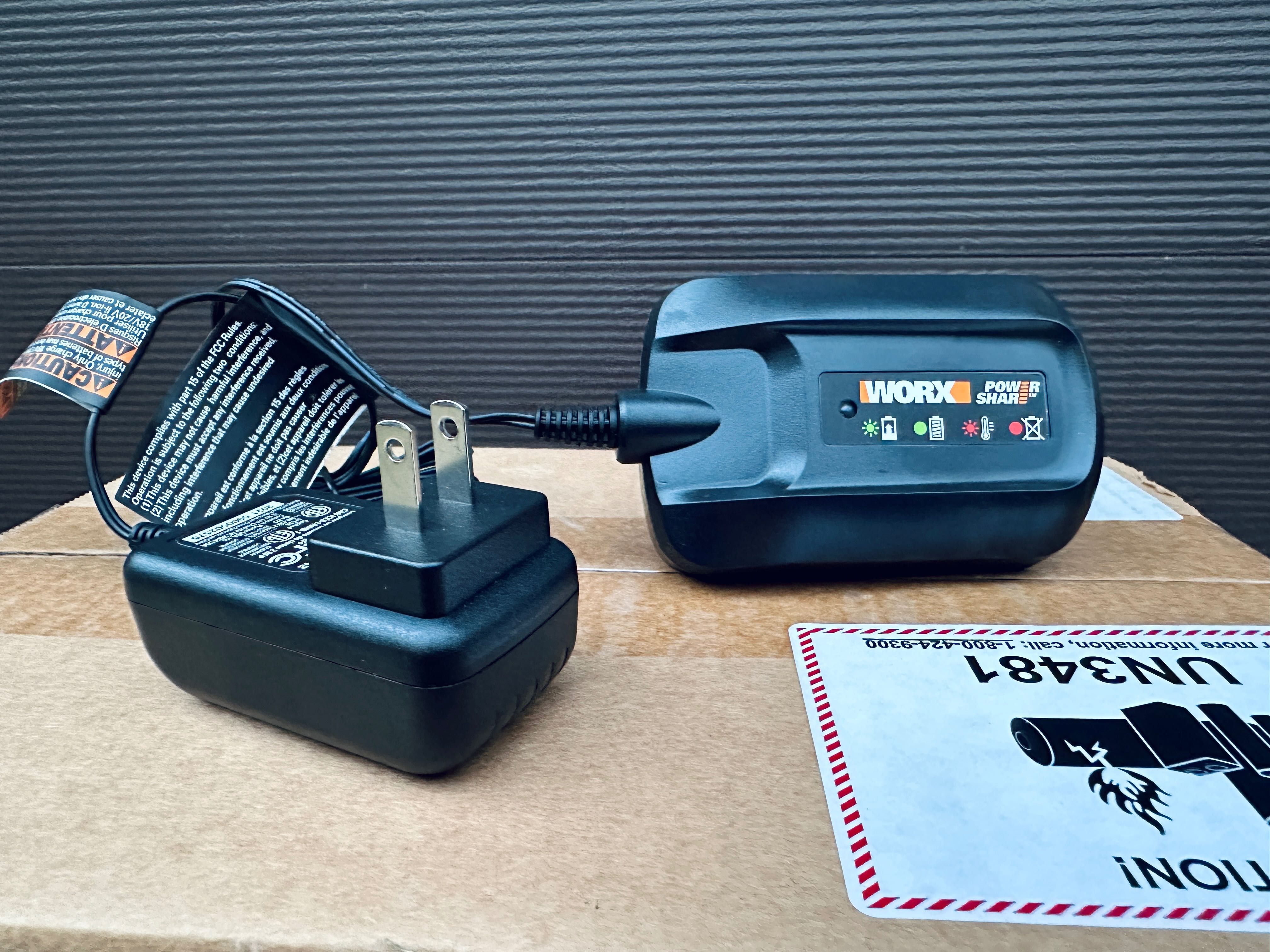 Акумуляторний тример Worx WG183