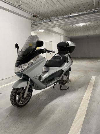 Skuter 125 piaggio x8