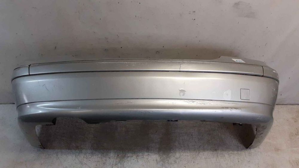 * ZDERZAK TYŁ TYLNY MERCEDES C-KLASA W203 SEDAN C744 SREBRNY