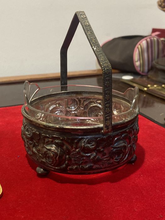 Stara posrebrzana cukierniczka