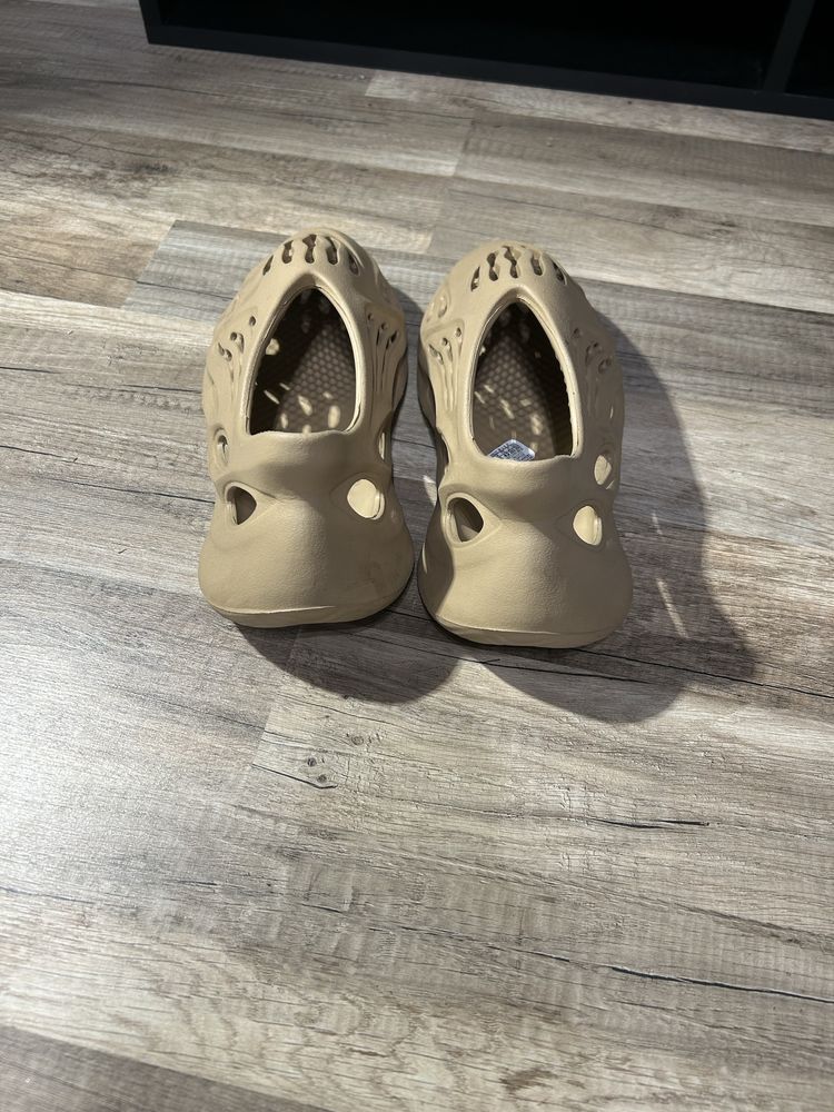 Yeezy foam runner