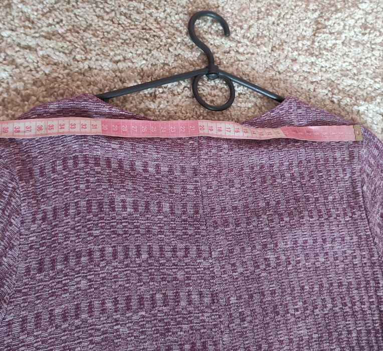 Пляття з розрізом до талії