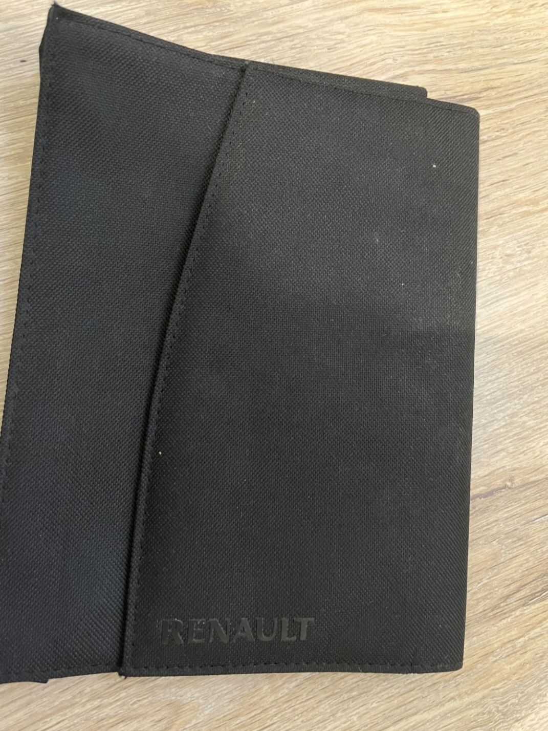 Renault, папка для документів