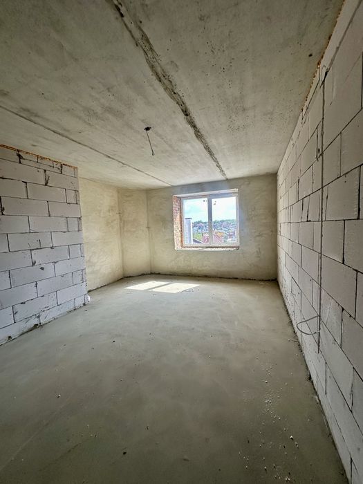 Продається 2км квартира, вул. Підгородня