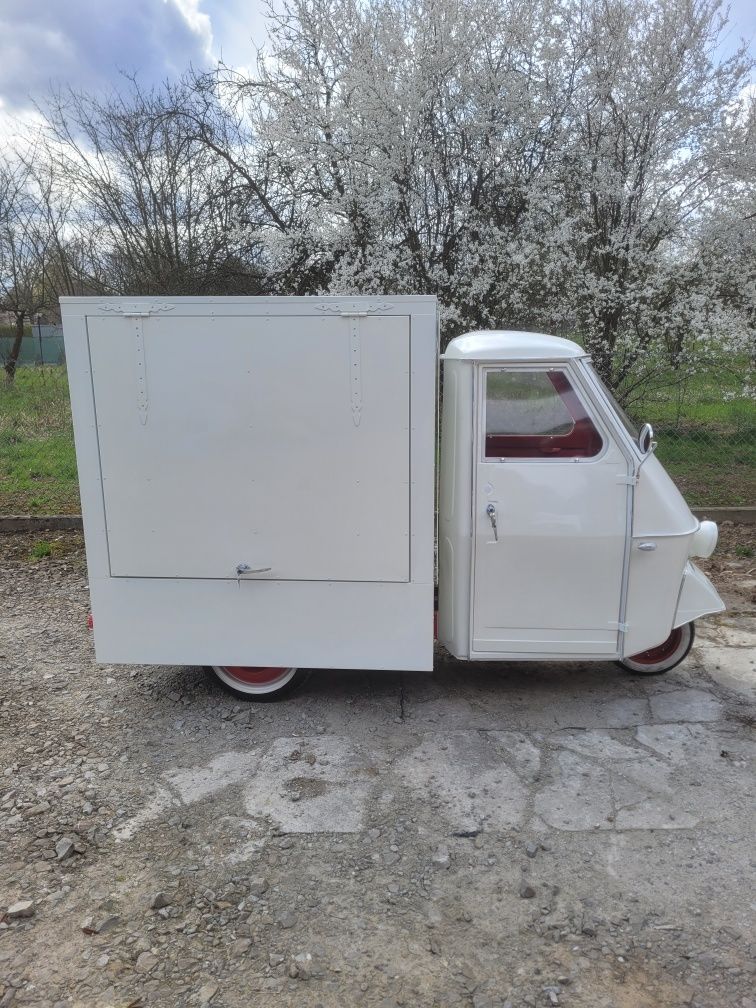 Prosecco van piaggio ape