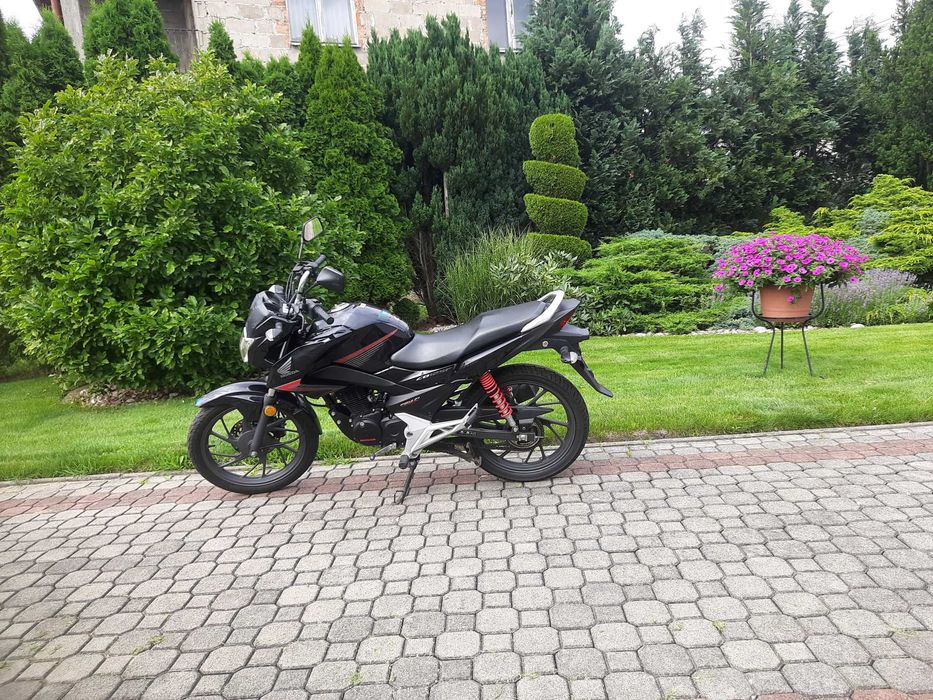 Motor Honda CB 125CC 2017
