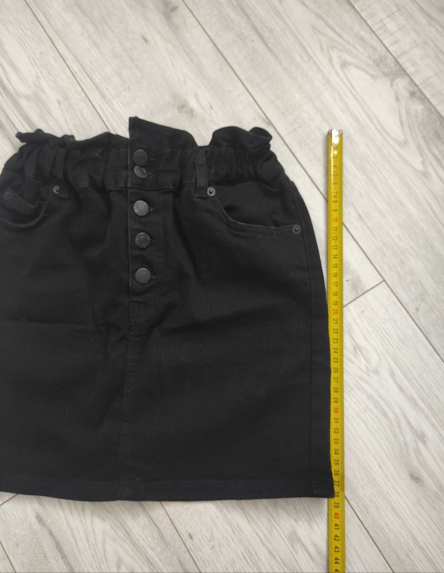 Śliczna czarna spódniczka jeansowa damska,marszczony pas, Pull&Bear, S
