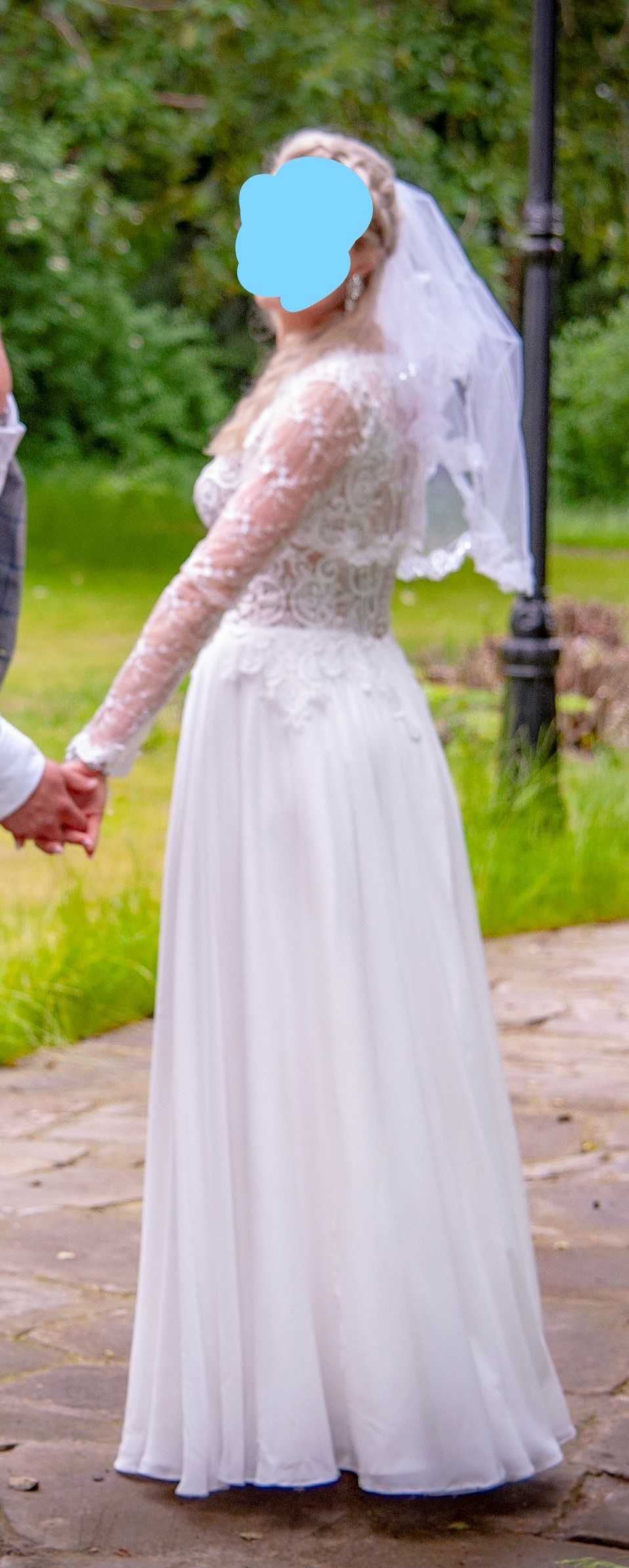 Suknia ślubna z gorsetem