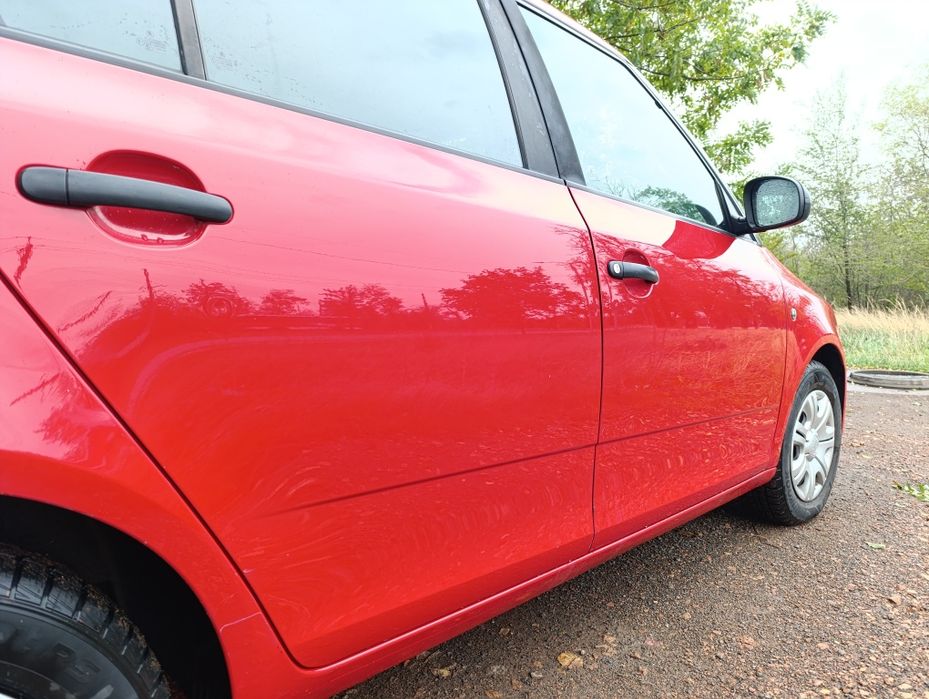 Skoda Fabia 1.6 TDI diesel дизель универсал 2011