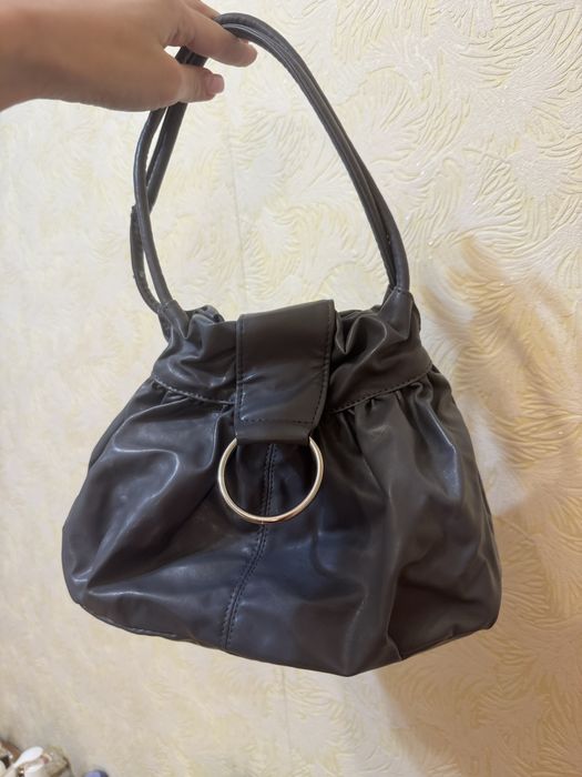 Ціна за будь-яку 100 грн олх нема