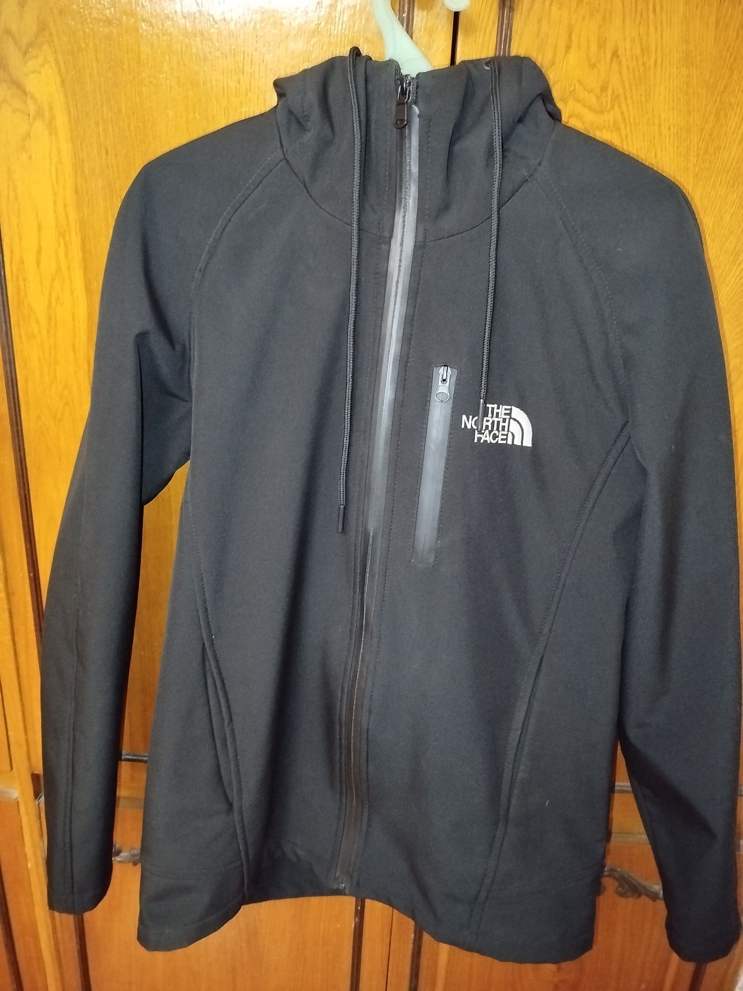 Продам нову чоловічу куртку "The North Face"