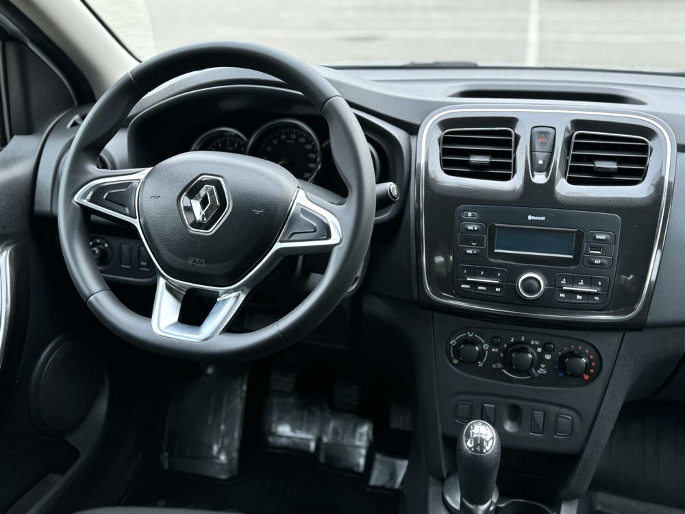 Renault Logan 2019 рік