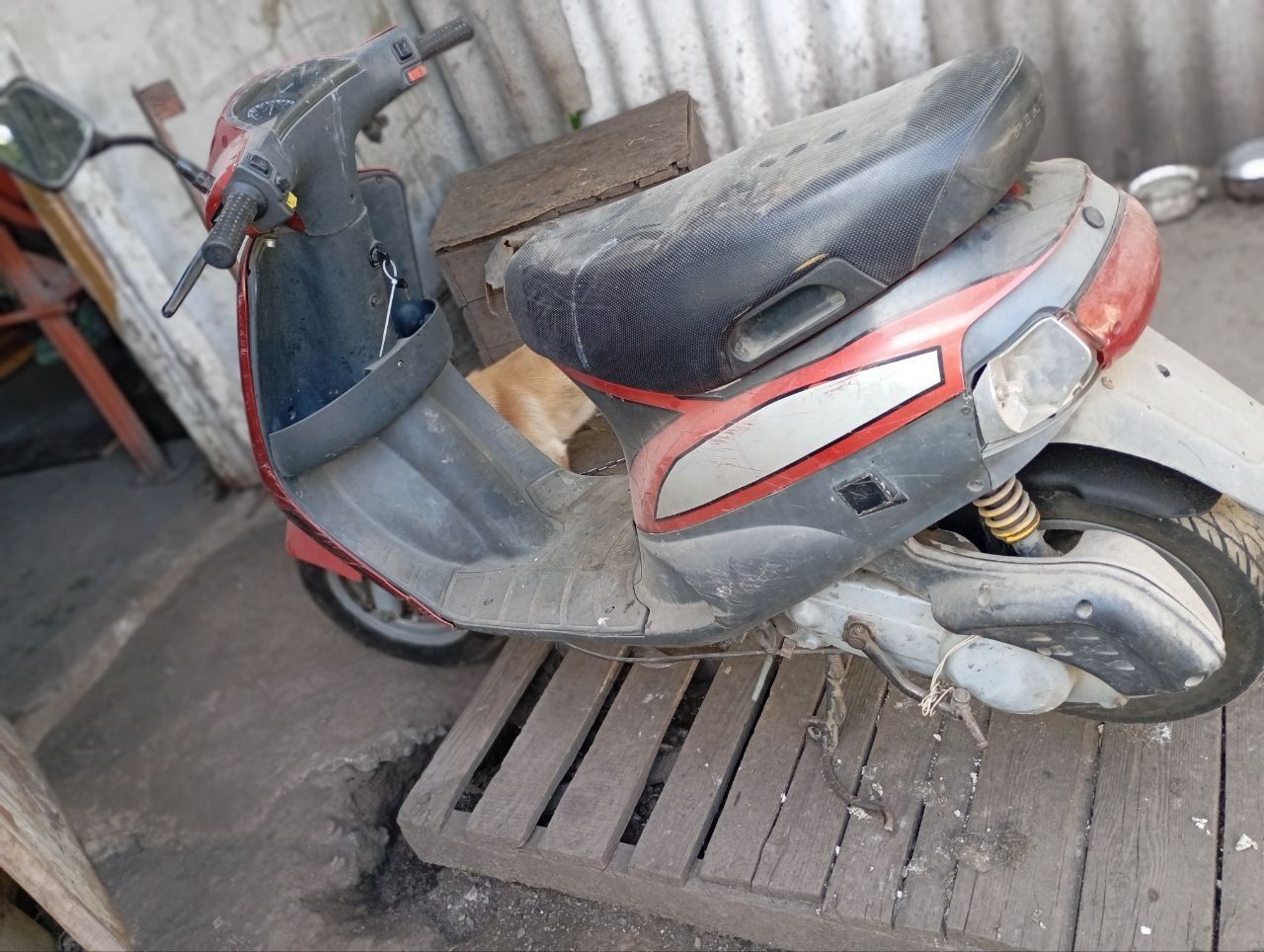 Продам скутер Італія