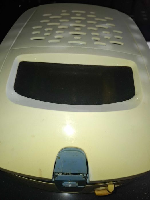 Fritadeira eléctrica TAURUS em óptimo estado