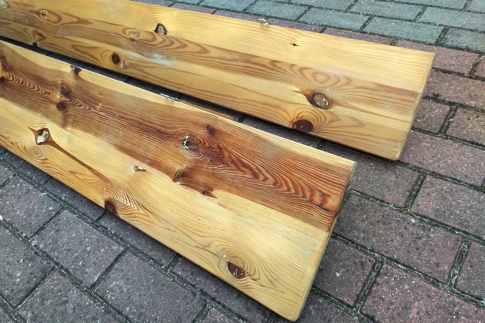 Półki sosnowe proste