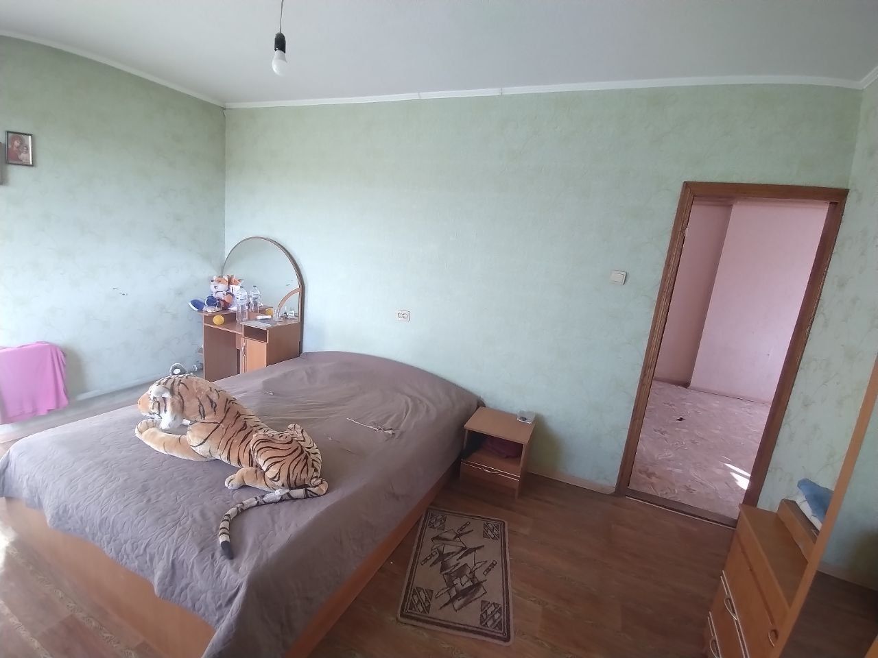 Продам 1/2 будинку, центр м. Дергачі