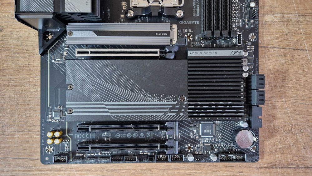 Płyta główna Gigabyte B650 AORUS ELITE AX V2 box gwarancja nr. 508299