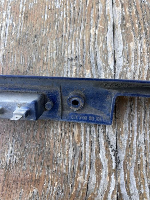 Молдинг накладка крышки багажника подсветка Mercedes ML 163 мерседес