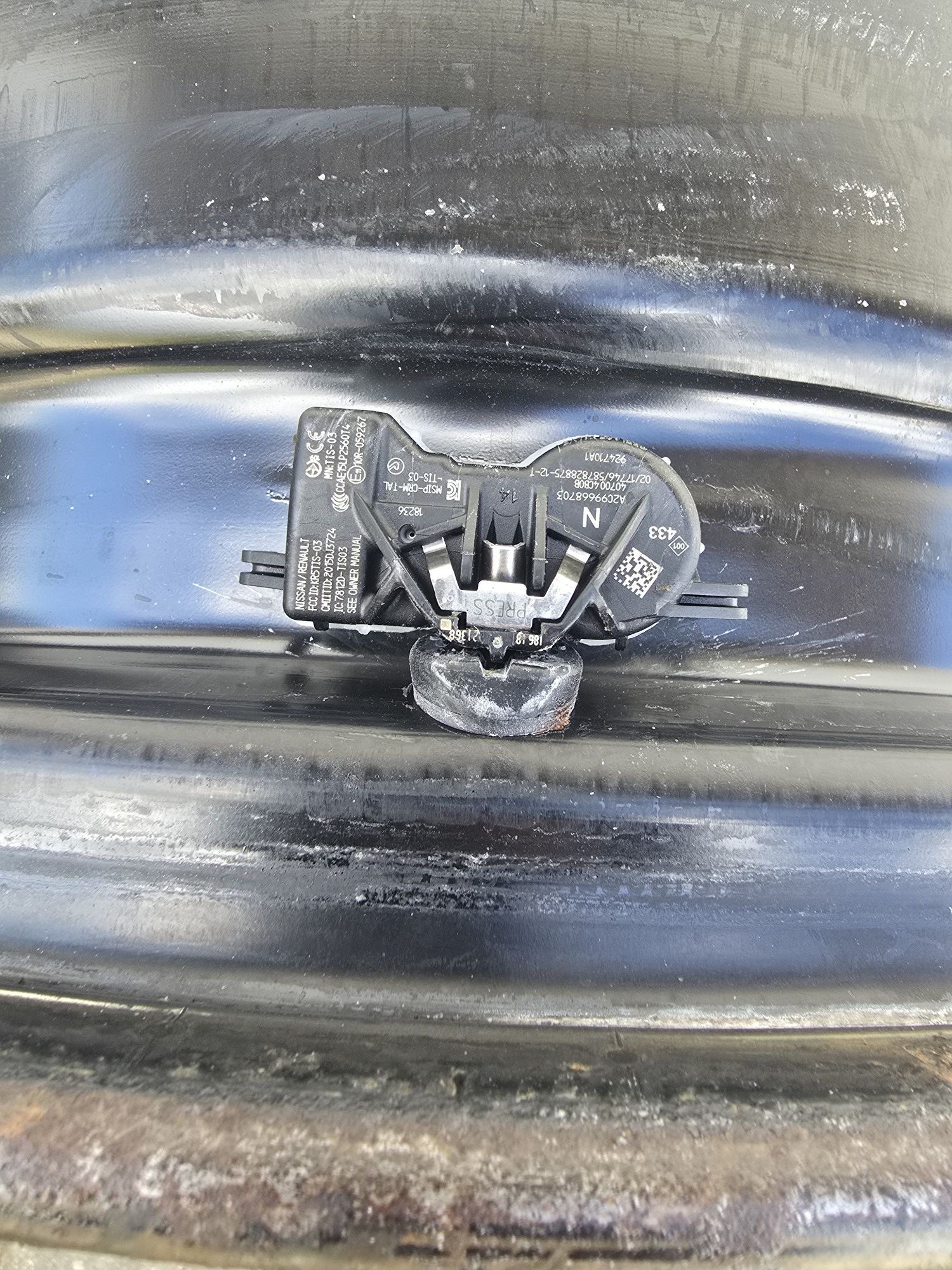 Felgi stalowe Renault 16 cali 5x114.3 czujniki tpms bardzo ładny stan