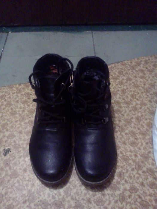 Черевики дівочі чорні демисезонні 38-39