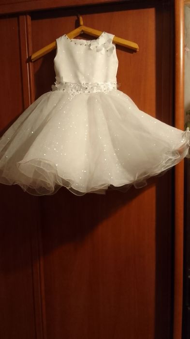 Сукня для маленьких принцес