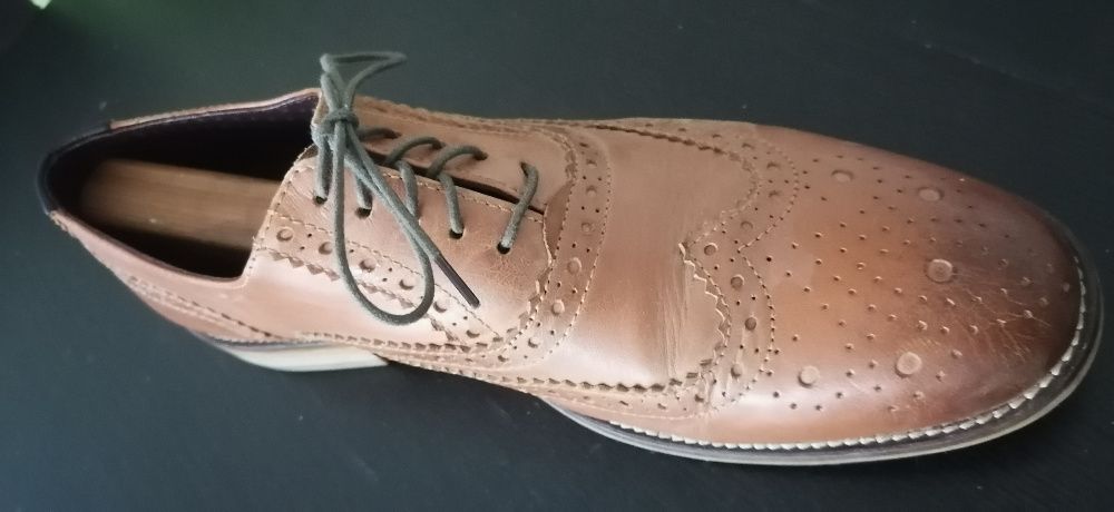 Angielskie pantofle skórzane rozm. 10 EUR44 buty podzelowane idealne