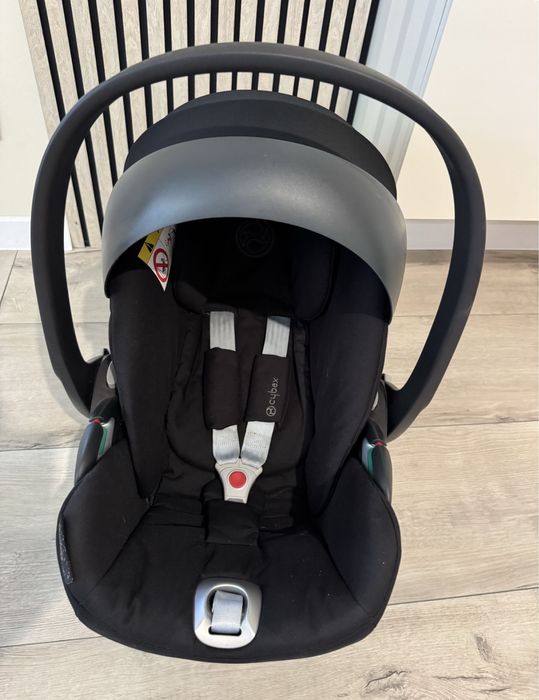 Автокресло и база Cybex Cloud Z i-Size Deep Black