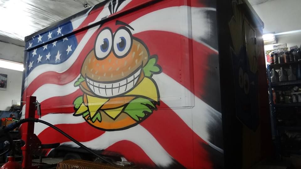 graffiti. malowanie murali , mural street art