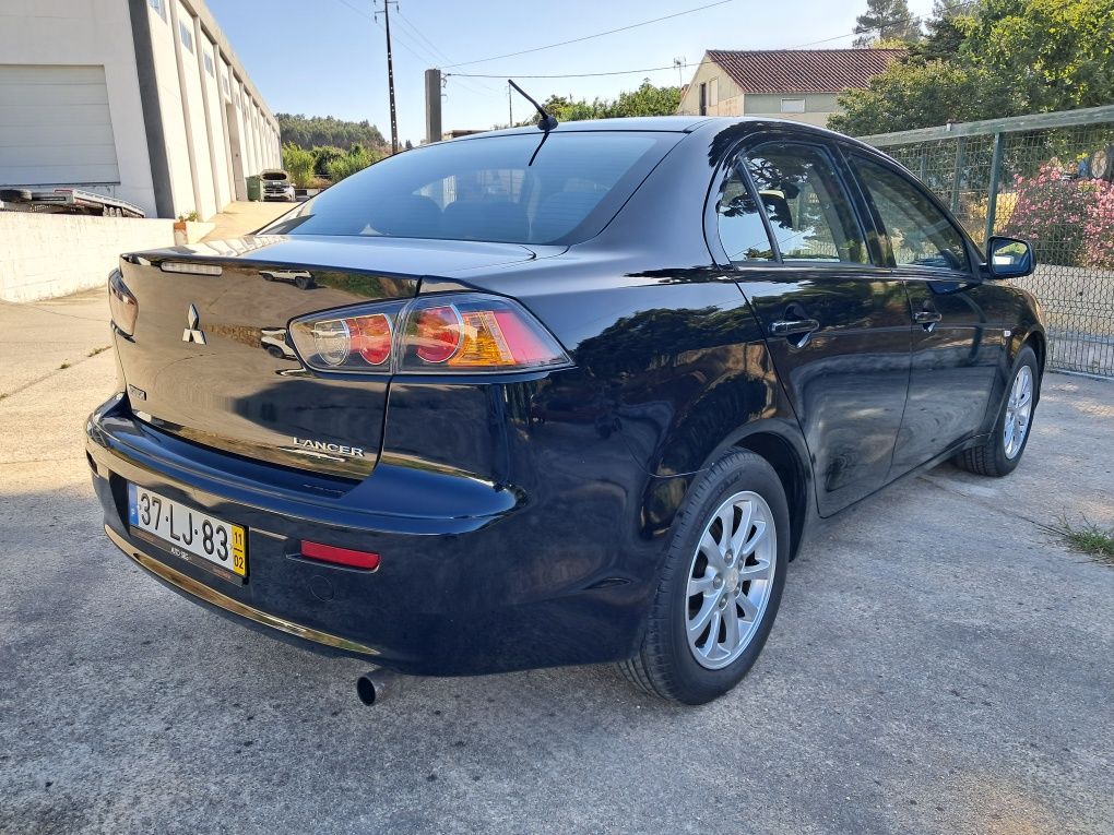 Mitsubishi Lancer