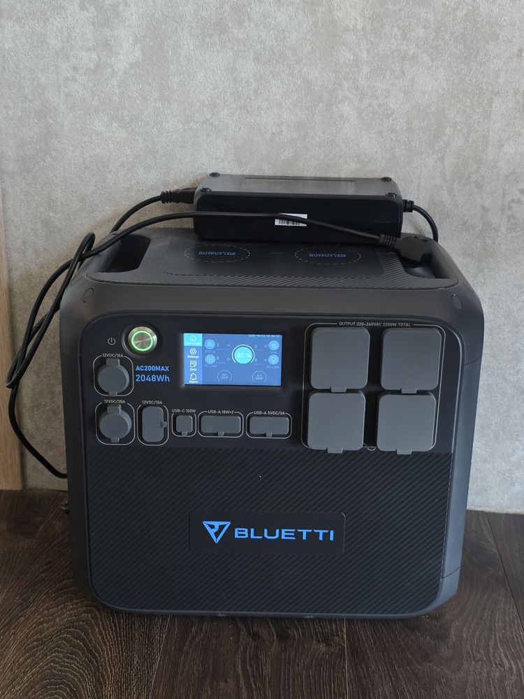 Зарядна станція bluetti 2200w ac200max