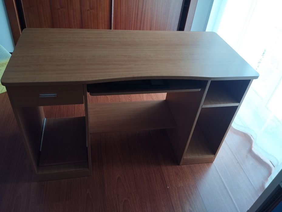 Secretária de quarto/escritório