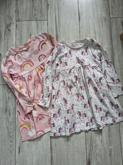 Zestaw ciuszków dla dziewczynki 110