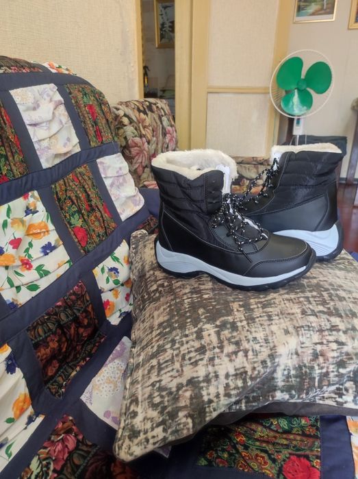 Ботинки женские зимние размер 39