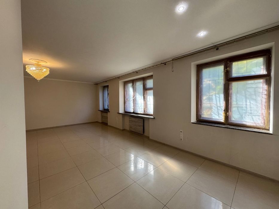 Оренда кв під офіс/шоурум/житло 40 м2 Київ,просп.Берестейський 15,КПІ