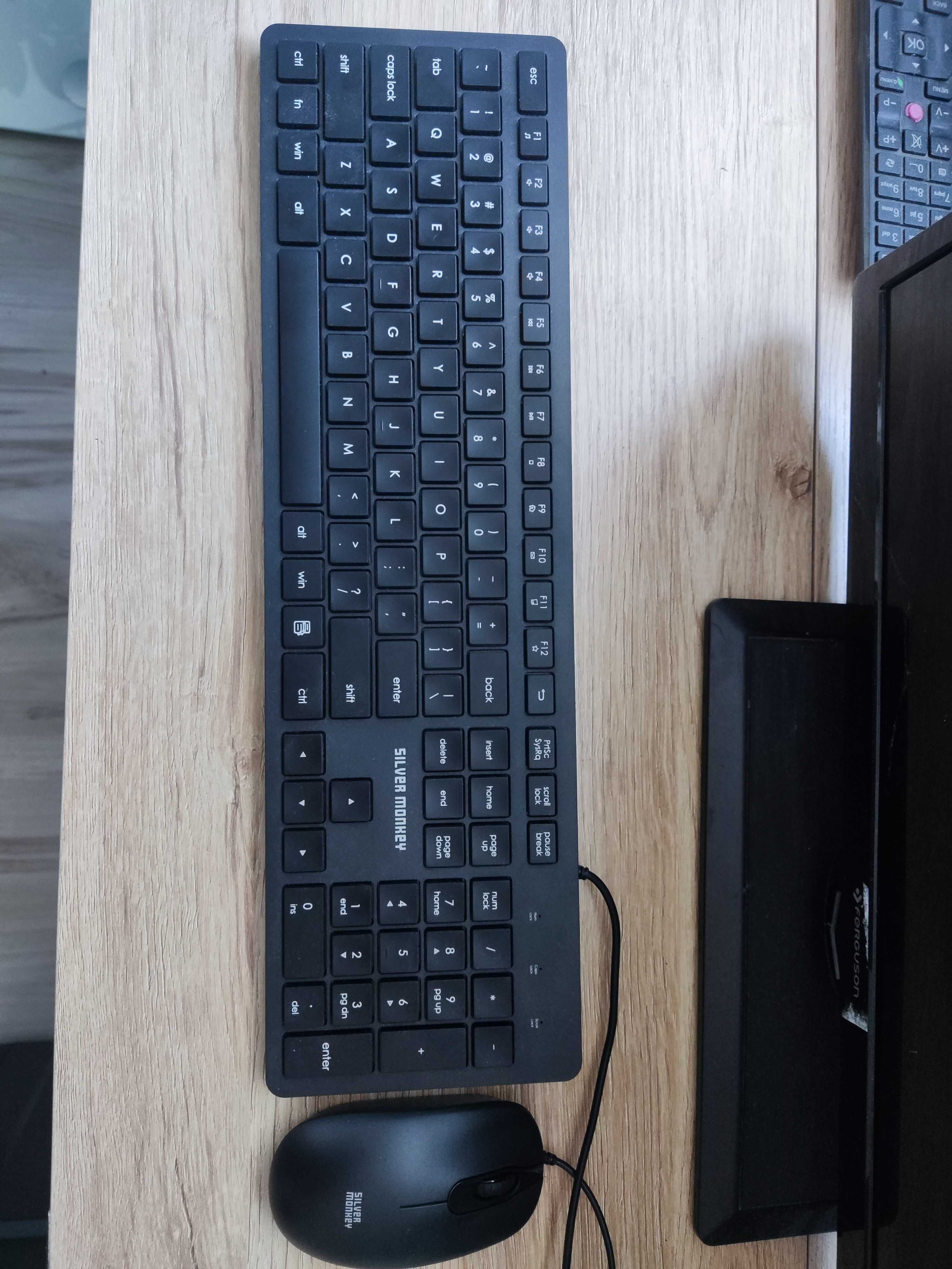 Komputer stacjonarny (I5-3570, GTX 1050, 12GB DDR3)