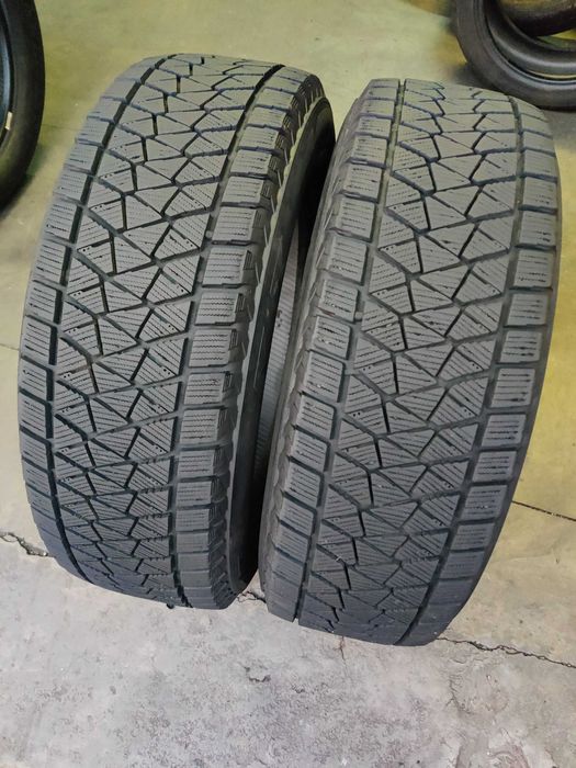 2шт. R17 225 65 шини зимові Bridgestone Blizzak DM-V2 японські липучки