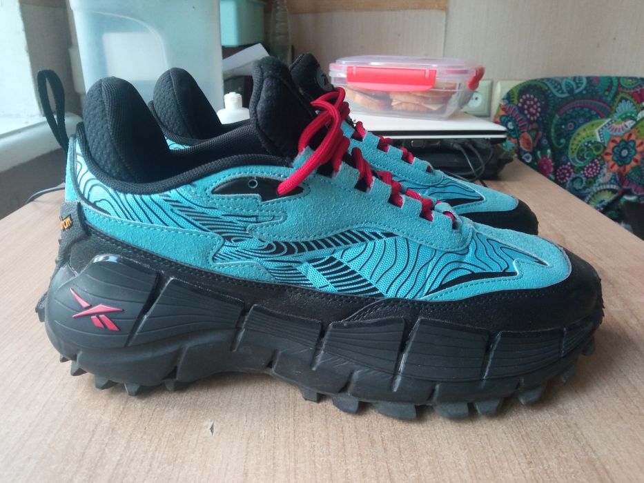 Кроссовка Reebok 43 размер